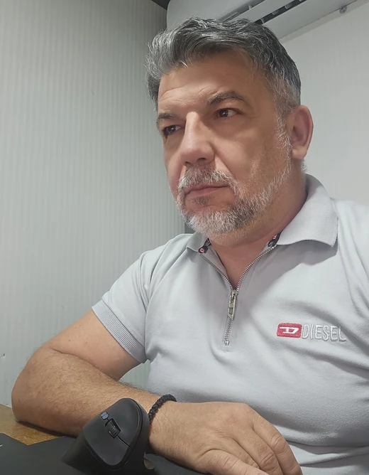 Aleksandar Marković za radnim stolom, MASUDIS — Šumadija Digital Studio